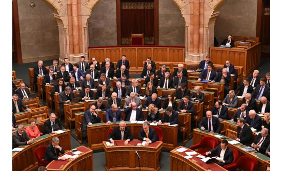 Унгарын парламент Финландыг НАТО-д элсэхийг зөвшөөрөв