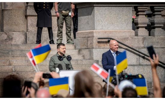 Дани болон Нидерланд улс Украинд F-16 сөнөөгч онгоц нийлүүлэхээр болов